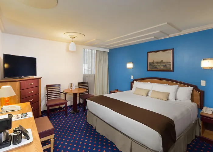 Hotel Estoril 3*