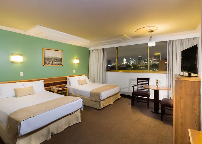 Estoril 3*