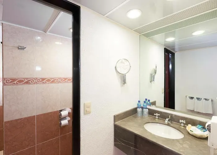 Estoril Hotel 3*